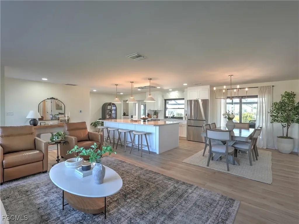 5343 SW 8th Court Cape Coral FL 33914