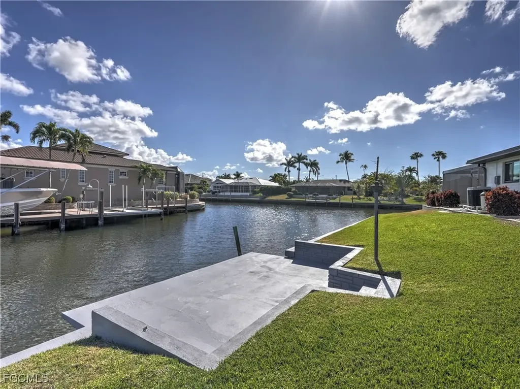 5343 SW 8th Court Cape Coral FL 33914