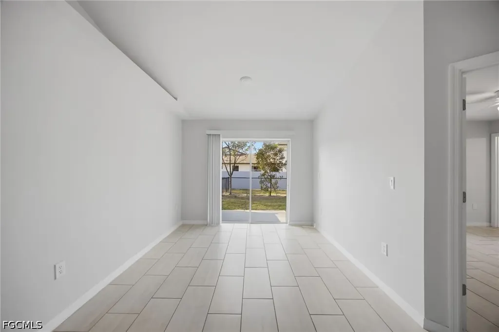 1426/1428 Cape Coral Parkway W Cape Coral FL 33914