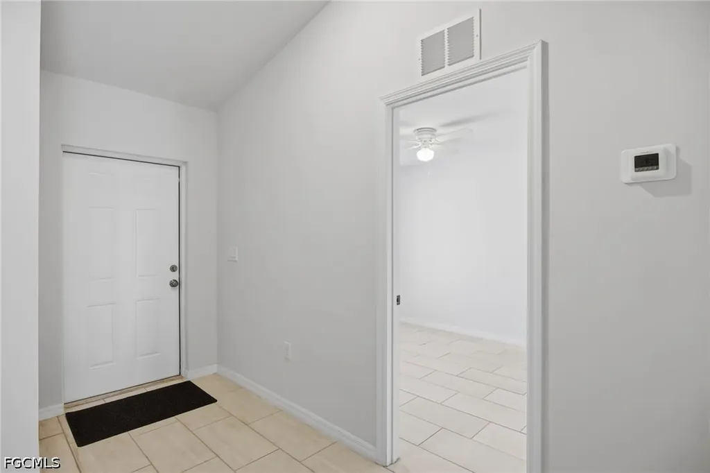 1426/1428 Cape Coral Parkway W Cape Coral FL 33914