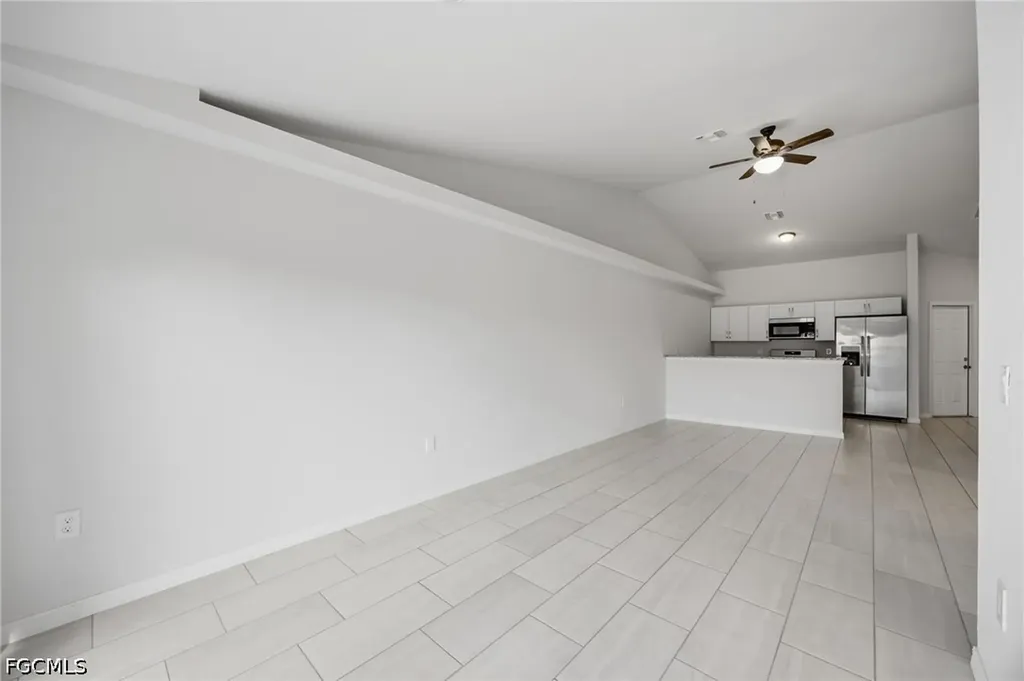1426/1428 Cape Coral Parkway W Cape Coral FL 33914
