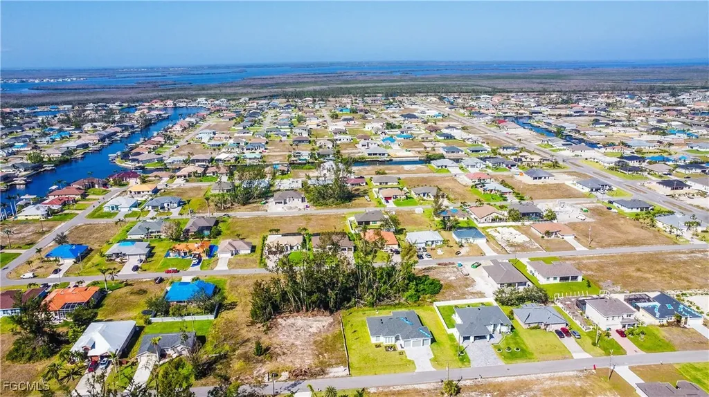 117 SW 34th Place Cape Coral FL 33991