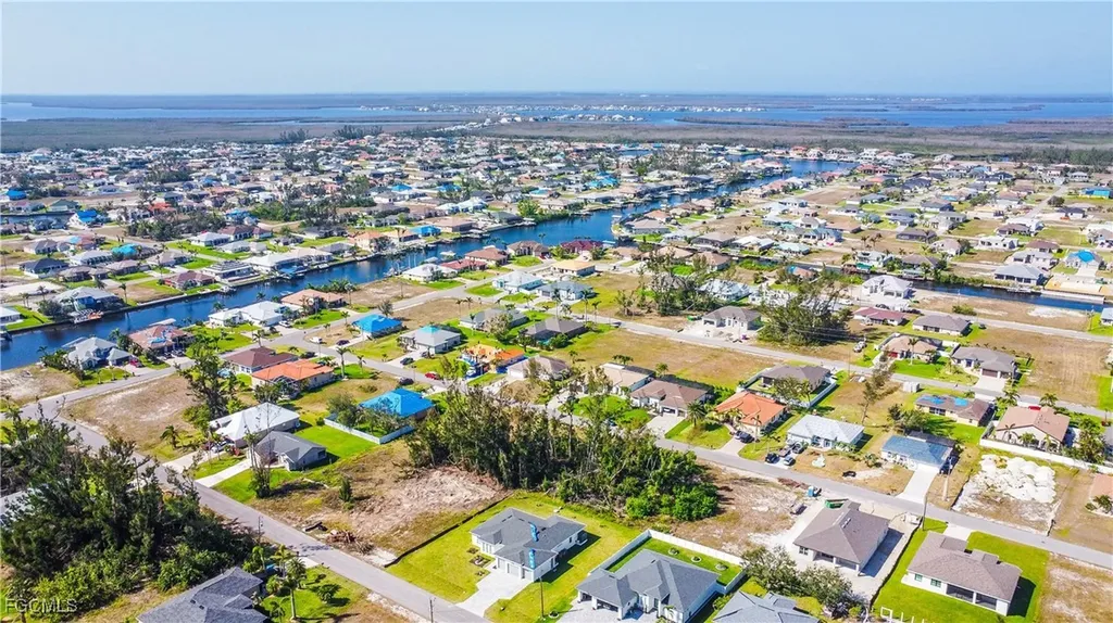 117 SW 34th Place Cape Coral FL 33991