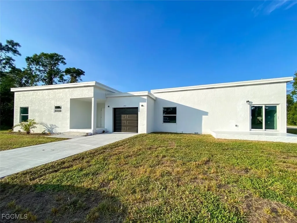 2401-2403 Joe Avenue S Lehigh Acres FL 33973