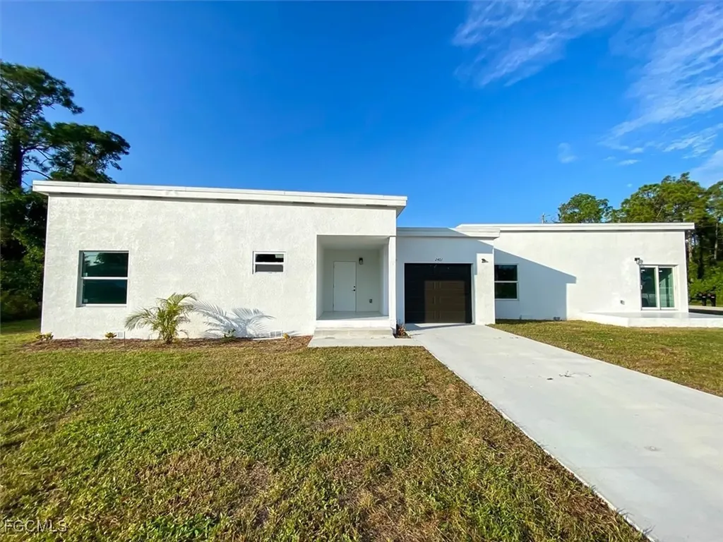 2401-2403 Joe Avenue S Lehigh Acres FL 33973