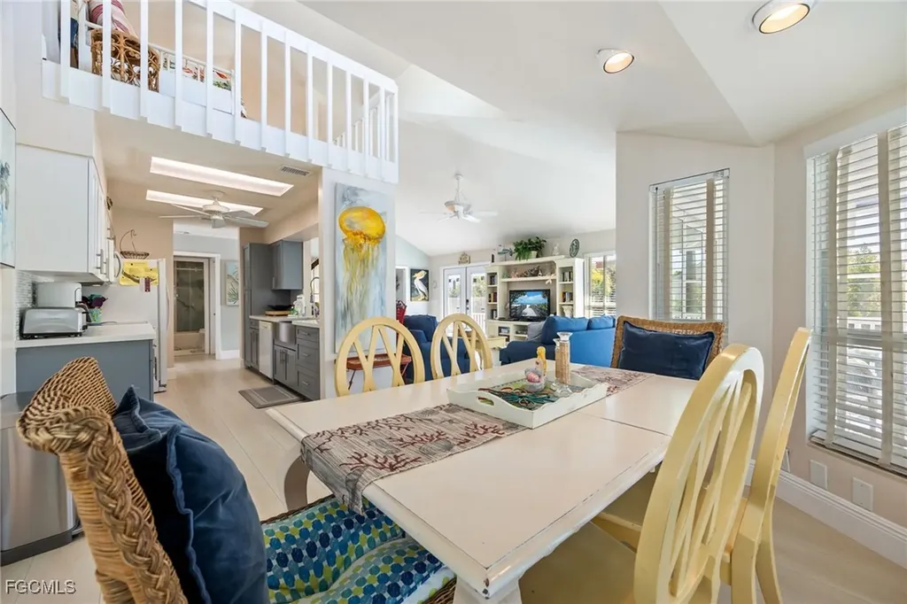 424 Lagoon Drive Sanibel FL 33957