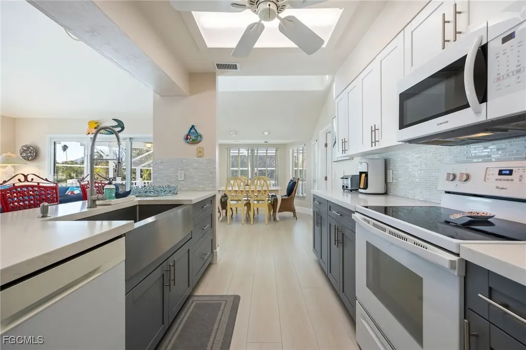 424 Lagoon Drive Sanibel FL 33957