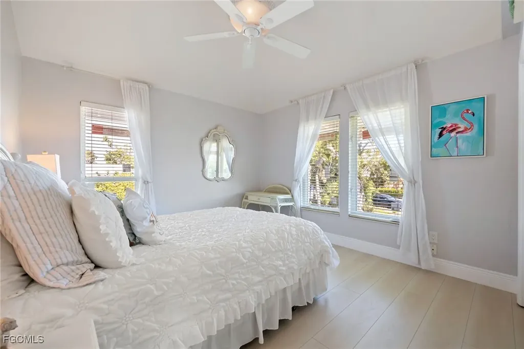 424 Lagoon Drive Sanibel FL 33957