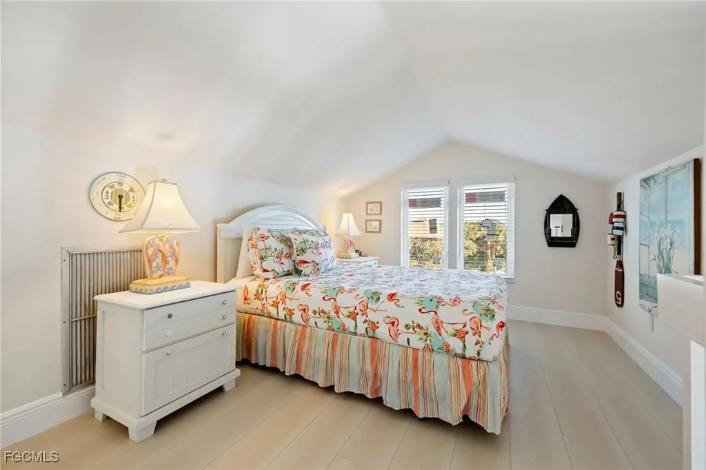 424 Lagoon Drive Sanibel FL 33957