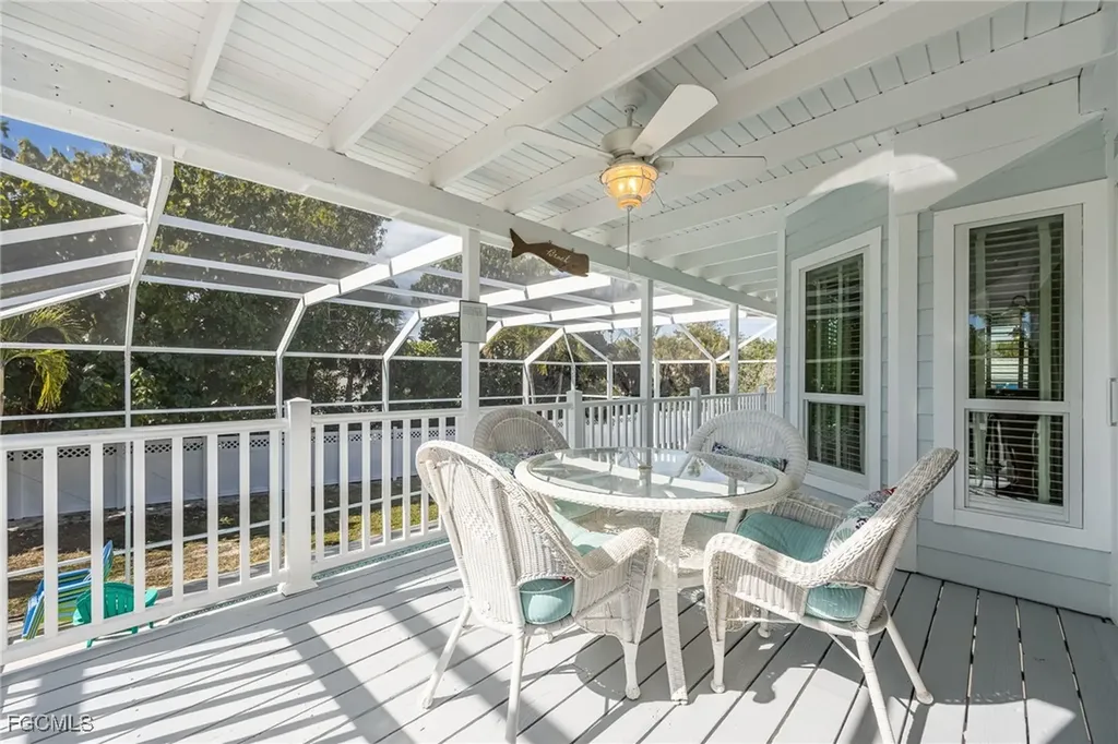 424 Lagoon Drive Sanibel FL 33957