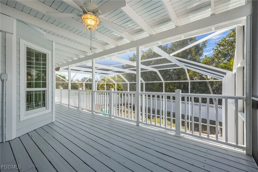 424 Lagoon Drive Sanibel FL 33957