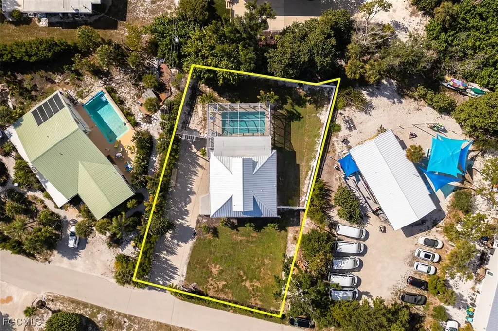 424 Lagoon Drive Sanibel FL 33957