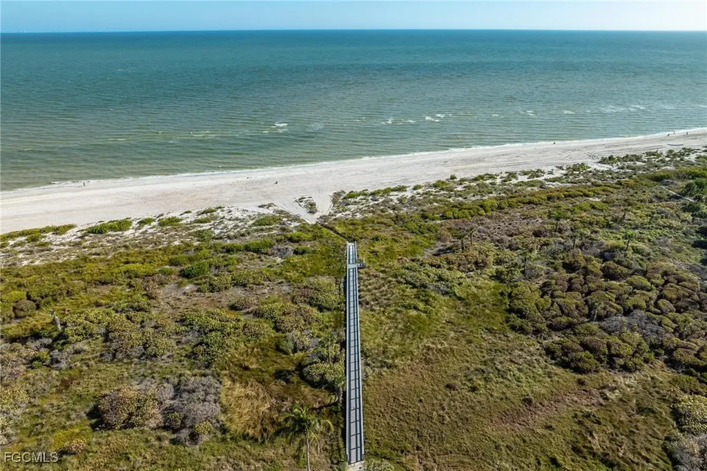 424 Lagoon Drive Sanibel FL 33957
