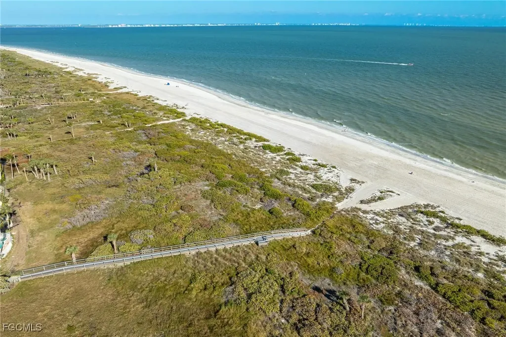 424 Lagoon Drive Sanibel FL 33957