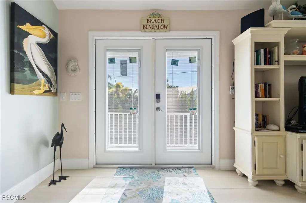 424 Lagoon Drive Sanibel FL 33957
