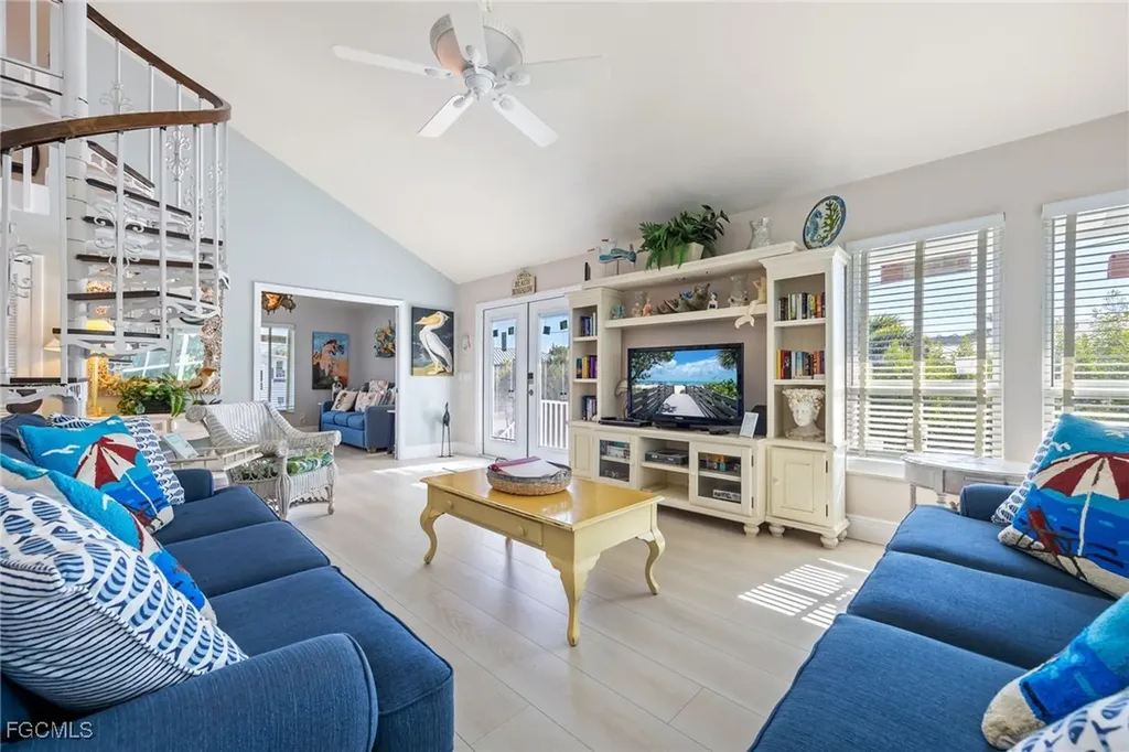 424 Lagoon Drive Sanibel FL 33957