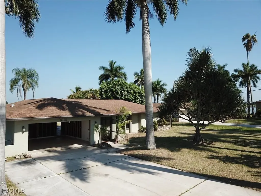 5211 Lake Caloosa Drive Fort Myers FL 33905