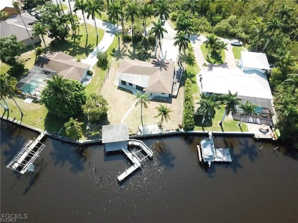 5211 Lake Caloosa Drive Fort Myers FL 33905