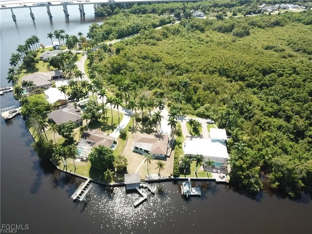 5211 Lake Caloosa Drive Fort Myers FL 33905