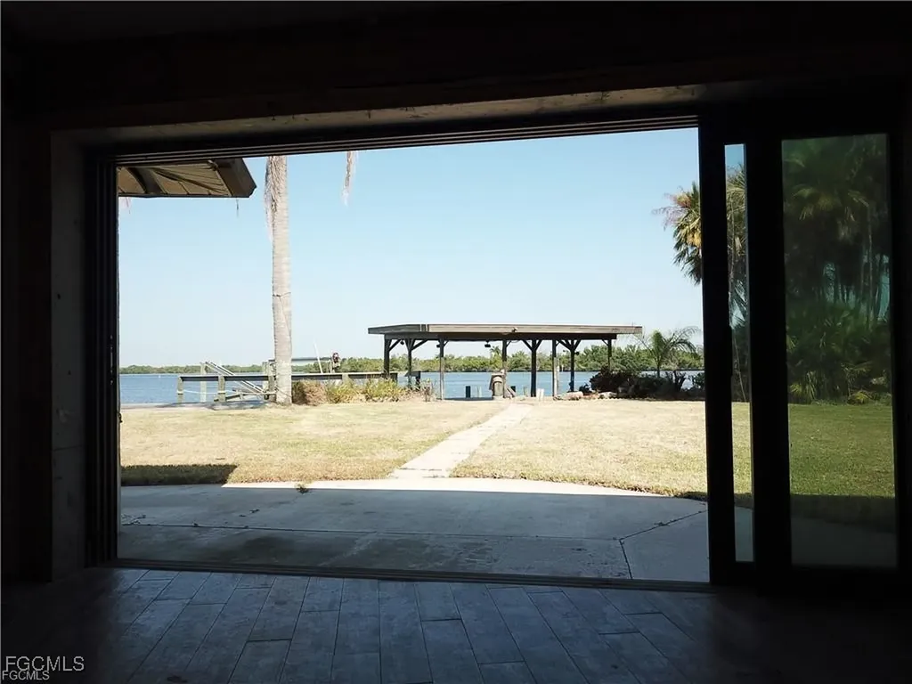 5211 Lake Caloosa Drive Fort Myers FL 33905