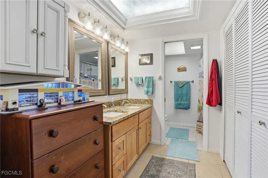 4421 SE 8th Place Cape Coral FL 33904