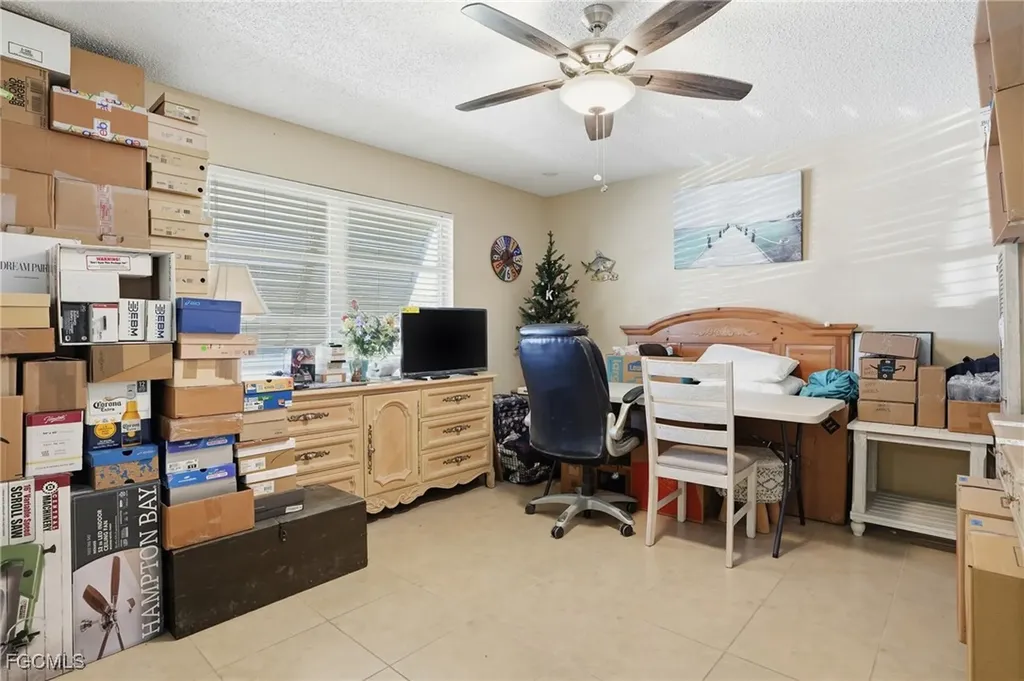 4421 SE 8th Place Cape Coral FL 33904