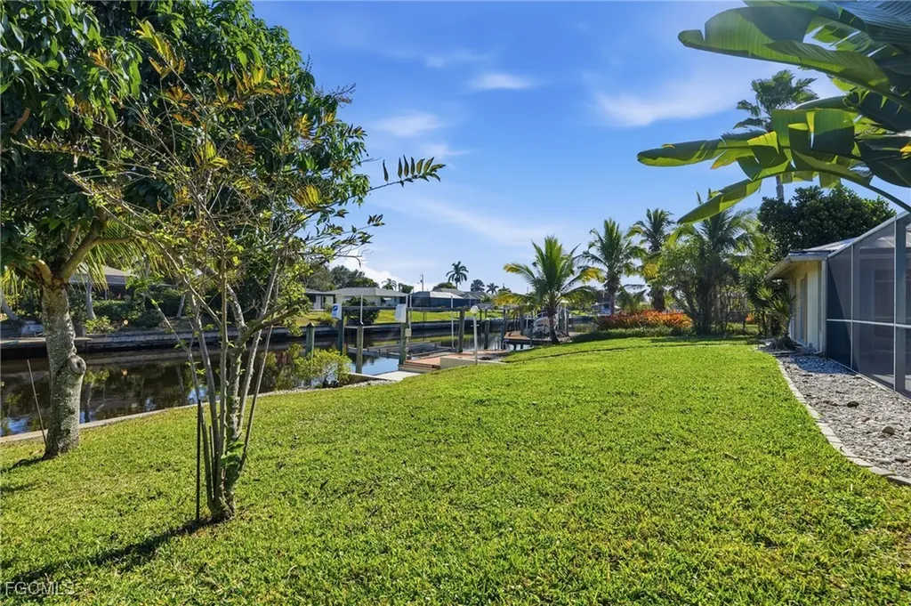 4421 SE 8th Place Cape Coral FL 33904