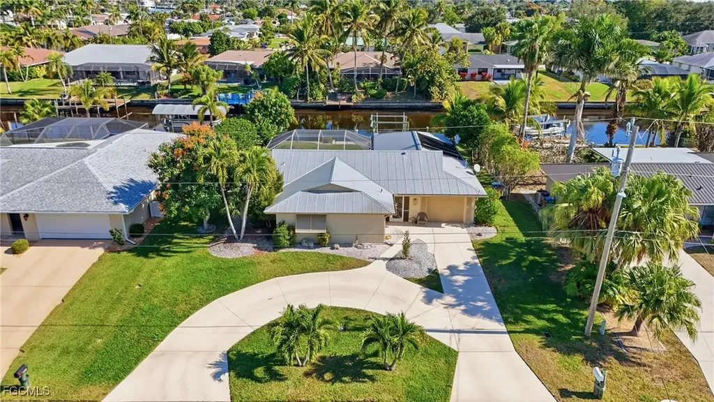 4421 SE 8th Place Cape Coral FL 33904