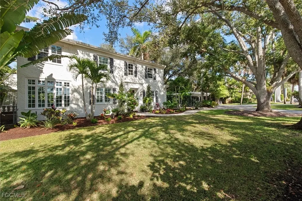 1229 Alhambra Drive Fort Myers FL 33901