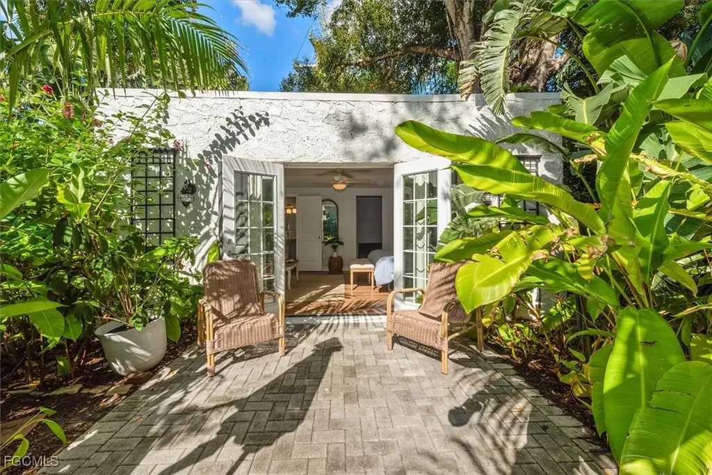 1229 Alhambra Drive Fort Myers FL 33901