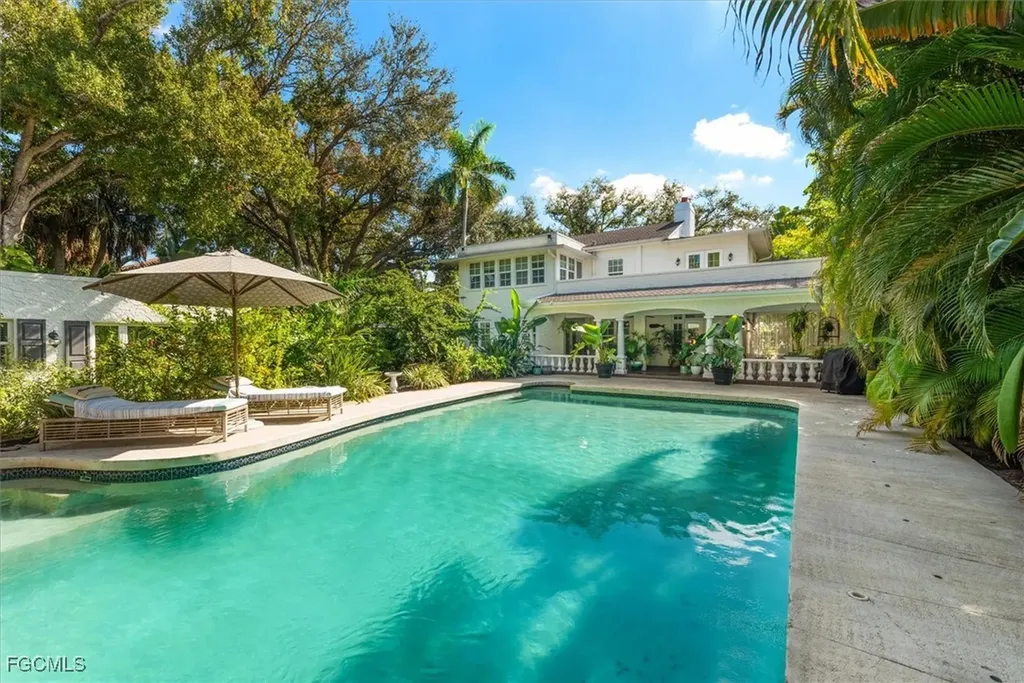 1229 Alhambra Drive Fort Myers FL 33901