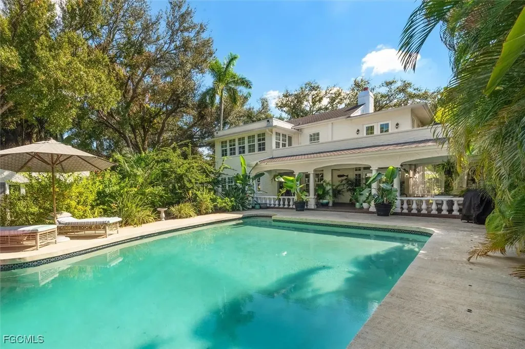 1229 Alhambra Drive Fort Myers FL 33901