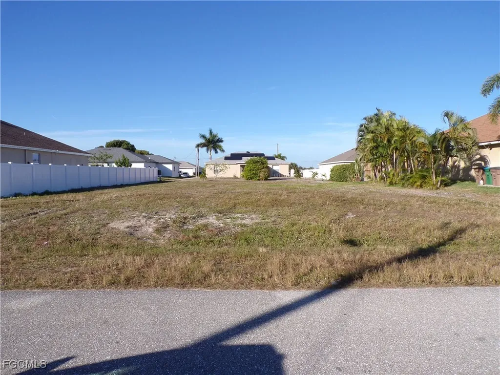 105 NW 9th Terrace Cape Coral FL 33993