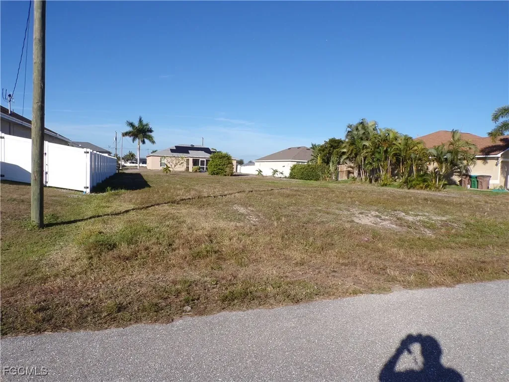 105 NW 9th Terrace Cape Coral FL 33993
