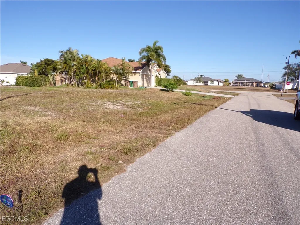 105 NW 9th Terrace Cape Coral FL 33993