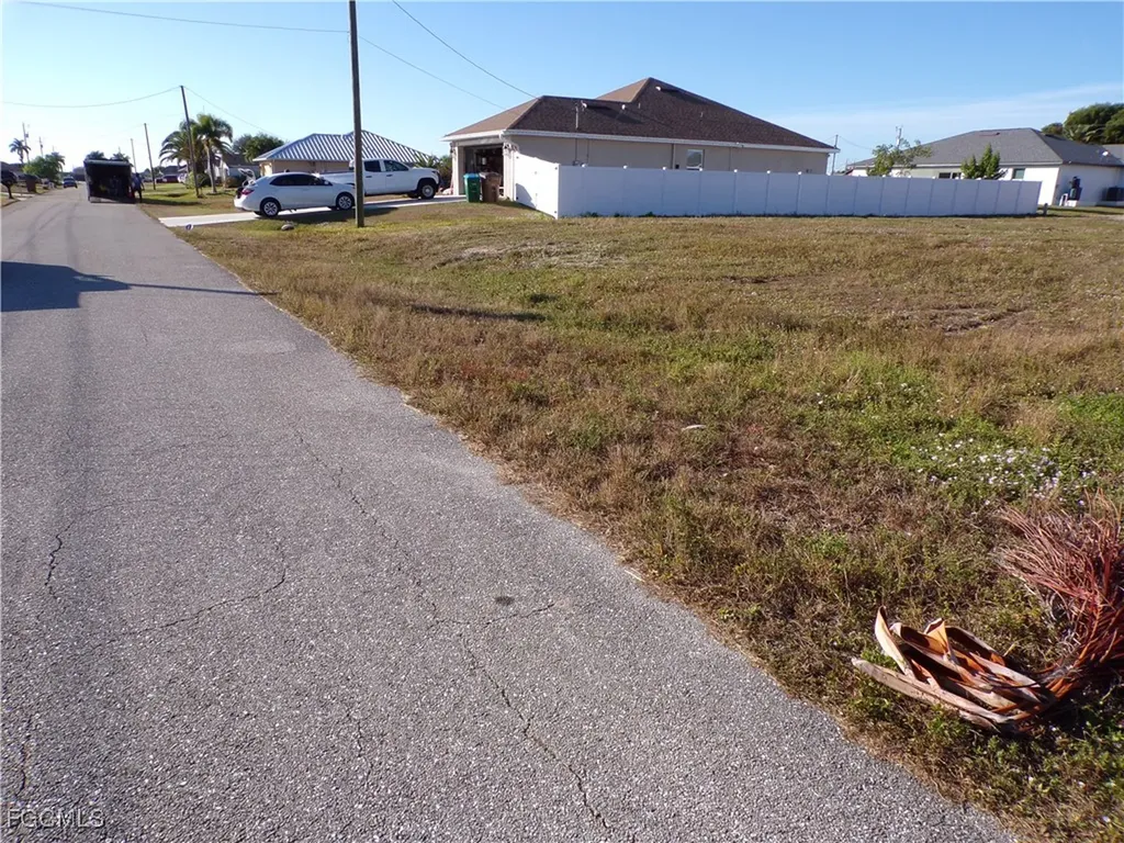 105 NW 9th Terrace Cape Coral FL 33993