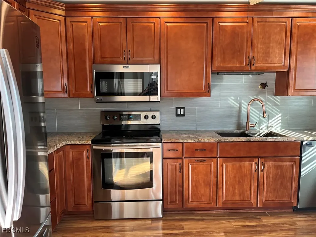 1335 Broadwater Drive Fort Myers FL 33919