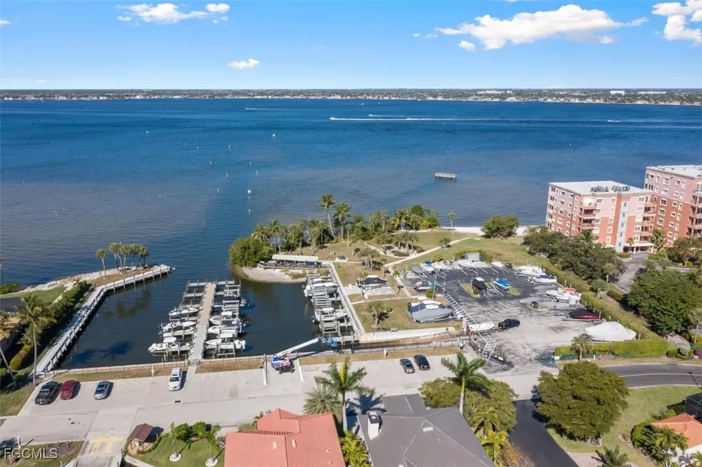 5471 Peppertree Drive Fort Myers FL 33908