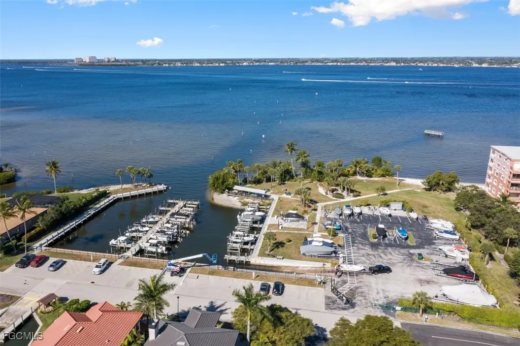 5471 Peppertree Drive Fort Myers FL 33908