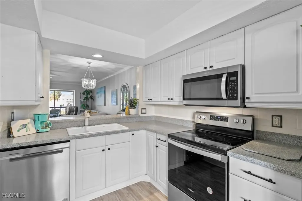 5471 Peppertree Drive Fort Myers FL 33908