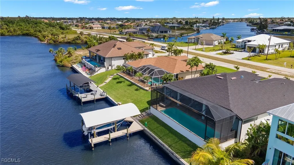 1806 Old Burnt Store Road N Cape Coral FL 33993