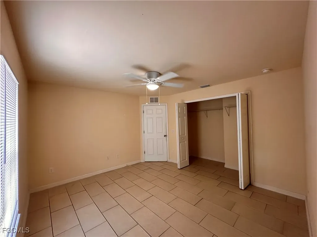 535-537 SE Van Loon Terrace Cape Coral FL 33990