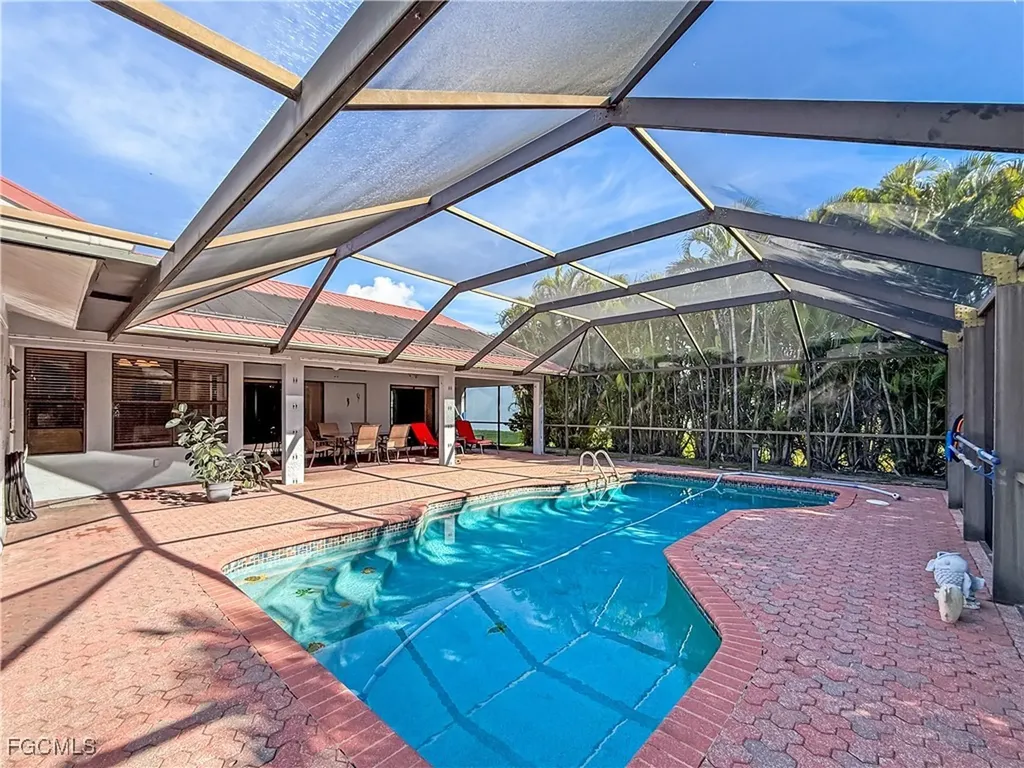 2304 SW 50th Lane Cape Coral FL 33914