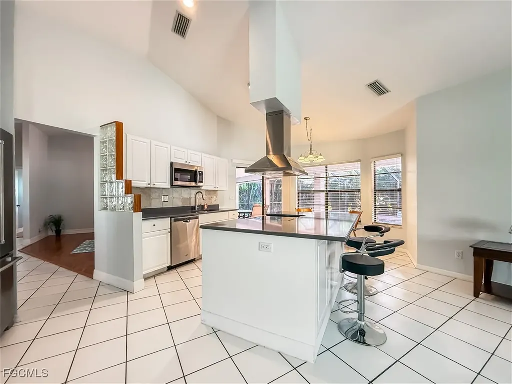 2304 SW 50th Lane Cape Coral FL 33914