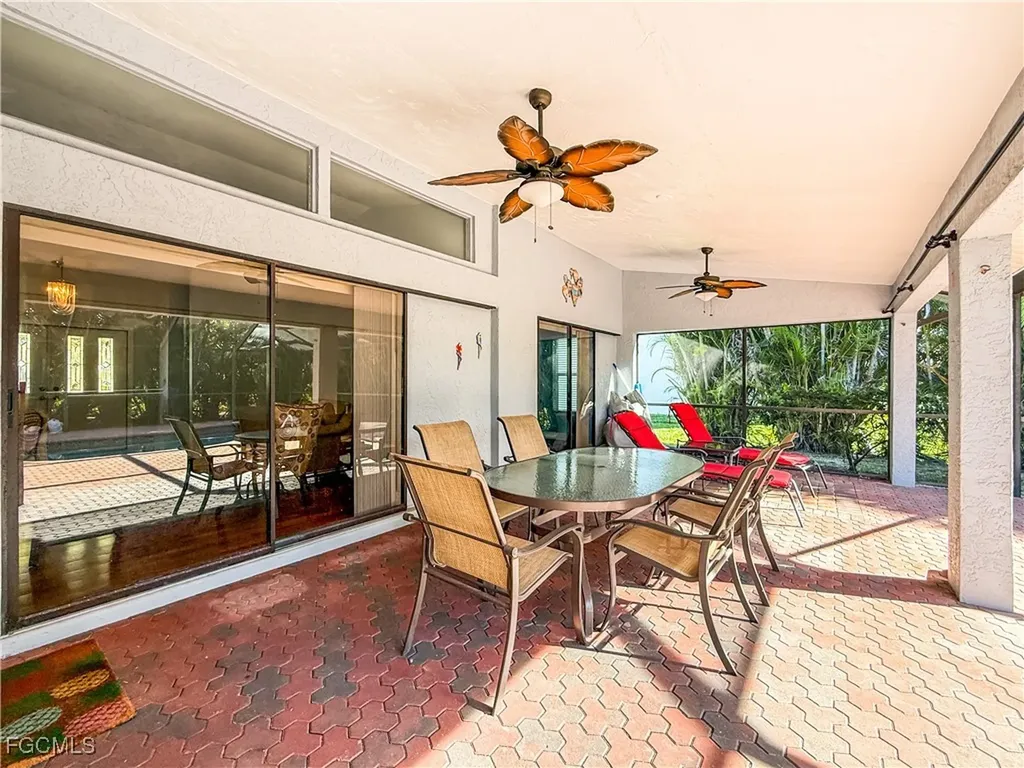2304 SW 50th Lane Cape Coral FL 33914
