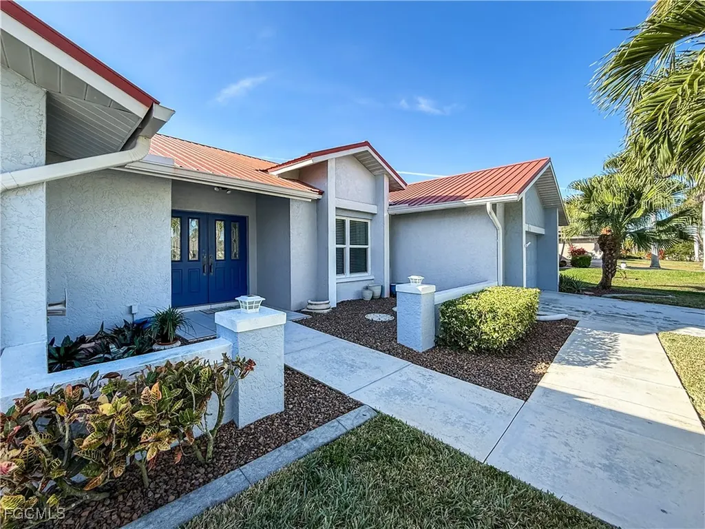2304 SW 50th Lane Cape Coral FL 33914