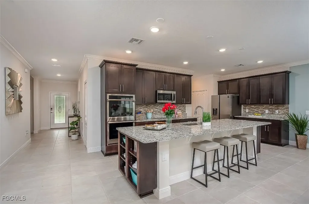 4012 10th Street SW Lehigh Acres FL 33976