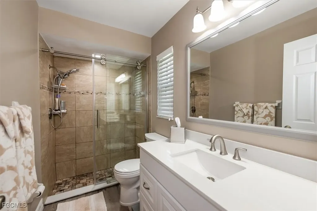 2124 NE 3rd Terrace Cape Coral FL 33909