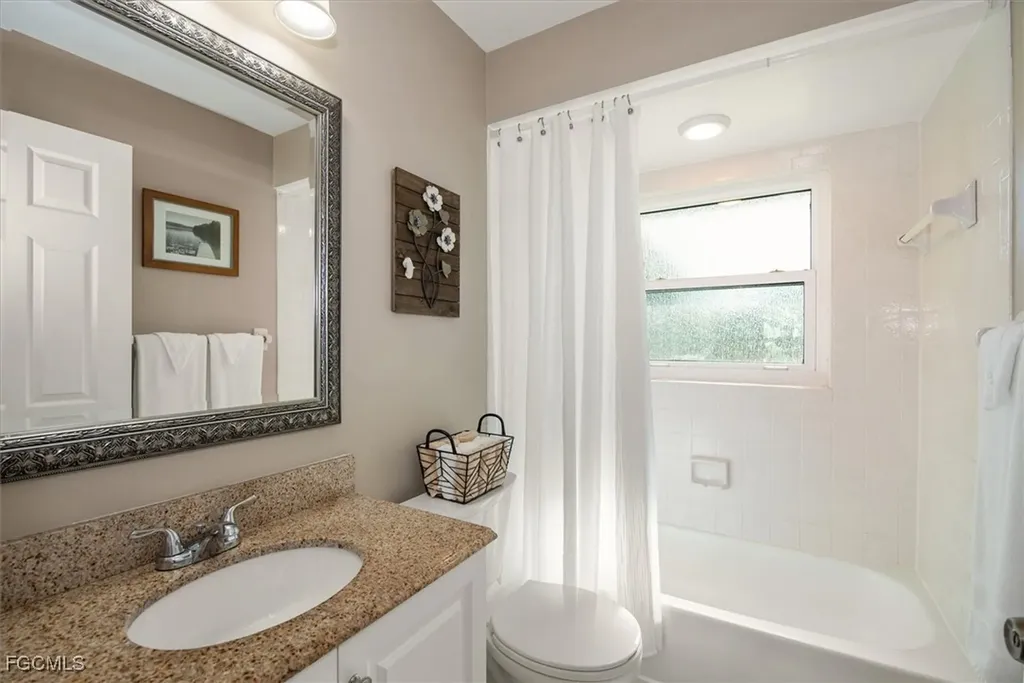 2124 NE 3rd Terrace Cape Coral FL 33909
