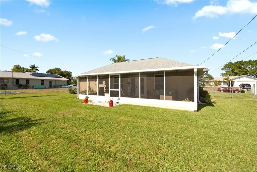 2124 NE 3rd Terrace Cape Coral FL 33909